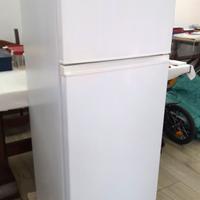 FRIGORIFERO CON CONGELATORE