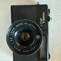 Macchina fotografica Yashica MG-1