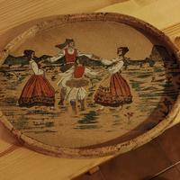 piatto decorativo in sughero sardo artigianale