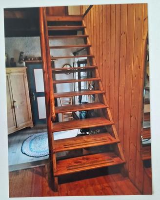 scala antica da "fienile"