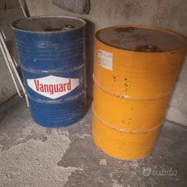 fusti olio vuoti da 200 lt