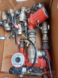 Circolatori, saracinesche e raccordi acqua