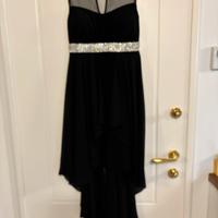 Abitio nero elegante