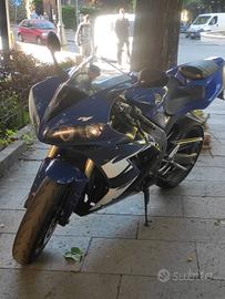 Yamaha yzf R1 04 