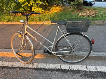 Bici 28donna vintage revisionata Milano Lambrate