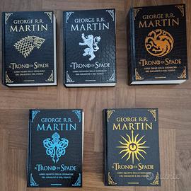 Il Trono di spade 1-5 ed. deluxe + Fumetti