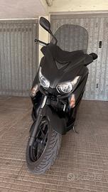 X-Max 250 IronMax 2016