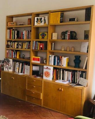 Mobile - libreria - design anni 80