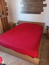letto matrimoniale Malm + 2 comodini 