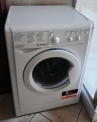 lavatrice indesit 50x59 H 84 