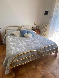 Letto matrimoniale classico