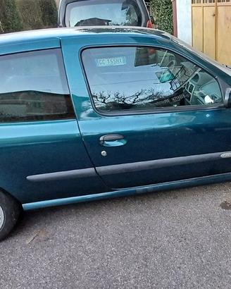 RENAULT Clio 2.0 16V cat 3 porte Renault Sport