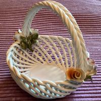 Cestino in porcellana di capodimonte