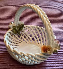 Cestino in porcellana di capodimonte