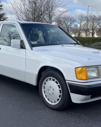 Ricambi Mercedes 190E e 200E