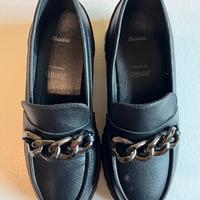 Scarpe da donna nere Bata nuove N.35
