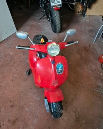 vespa  a batteria 