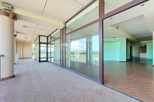 NEGOZIO A CASCIANA TERME LARI