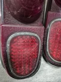 plastiche fanale posteriore Renault 4