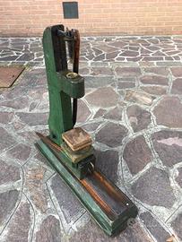 Macchina per imbottigliare vintage legno d'epoca