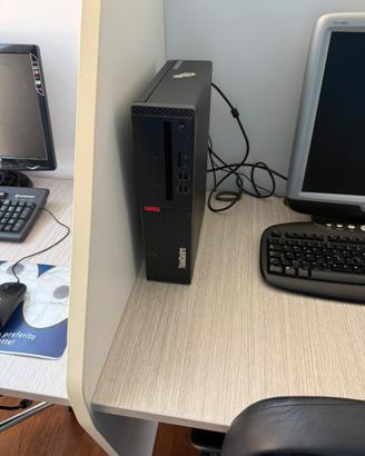 Postazioni complete per call center