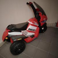 Moto elettrica Peg Perego ducati