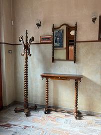 Arredo ingresso stile antico