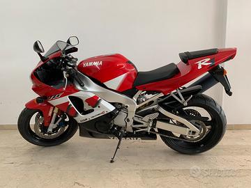 Yamaha R1 ASI