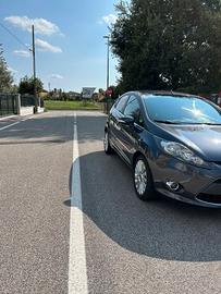 Ford Fiesta 1.4 neopatentati 