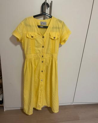 Vestito giallo – taglia unica comoda