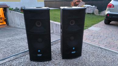 Coppia diffusori attivi Mackie SR1530