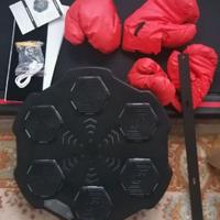 Boxe musicale con guanti