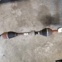 Semiasse sinistro RENAULT CLIO 1461cc TDI del 2015