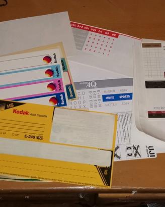 Etichette adesive per videocassette