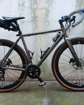 Bombtrack hook ext