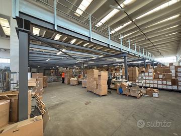 Soppalco industriale usato
