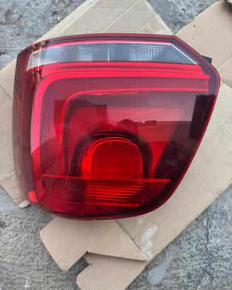 Fanale Posteriore VW Polo 5 serie lato passeggero
