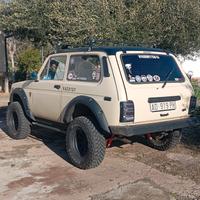 Lada niva 1.7 benzina 4x4