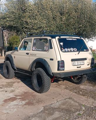 Lada niva 1.7 benzina 4x4