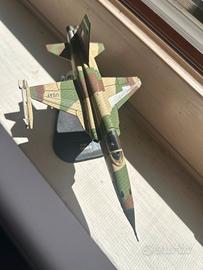 F-5E Tiger II - modellino aereo militare