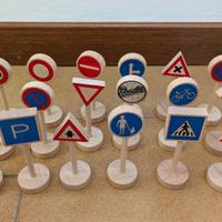 Segnali Stradali in
legno - Small Foot