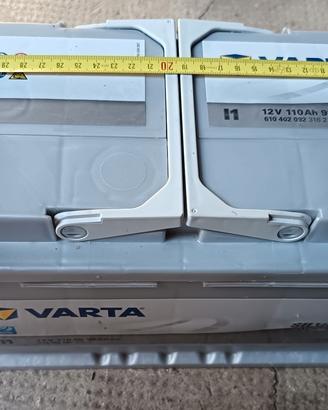 Batteria auto o furgone o trattore