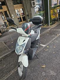 scooter kymco 200