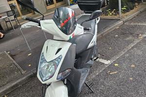 scooter kymco 200