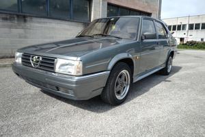 Alfa Romeo 90 2.5 V6 Quadrifoglio Oro Zender 