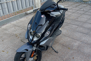 Scooter Malaguti Phantom F12R
