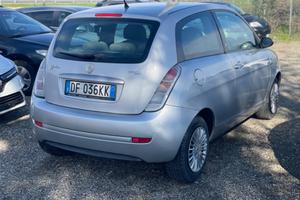 Lancia Ypsilon 1.2 16V Argento