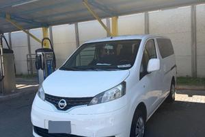 Nissan nv200 7 posti benzina