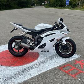 Yamaha r6