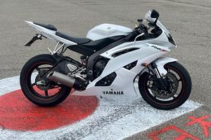 Yamaha r6
